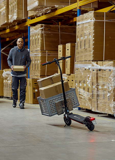 moovi lasten e scooter cargo