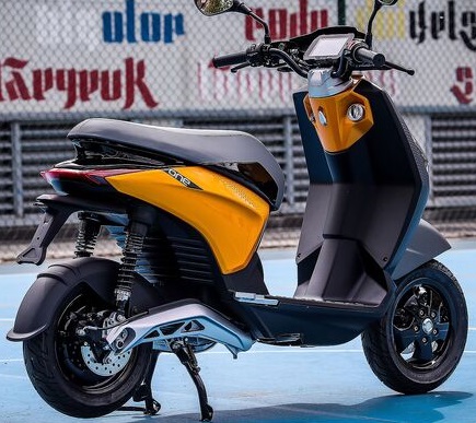 Piaggio-One-Elektroroller