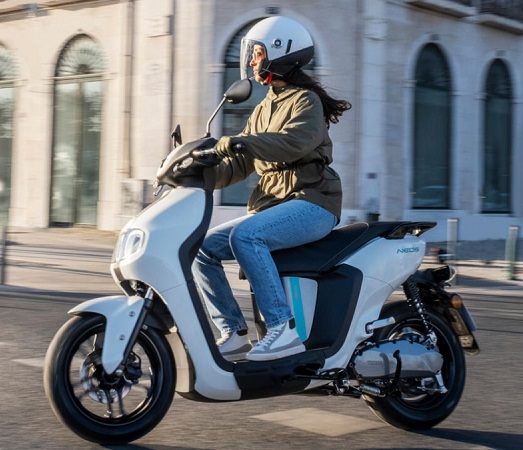 yamaha elektroroller neo