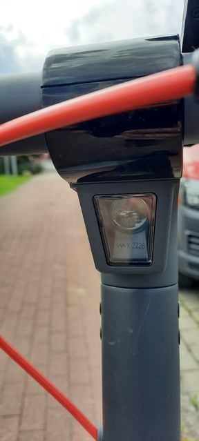 Das Frontlicht ist beim Leqismart eher kleiner