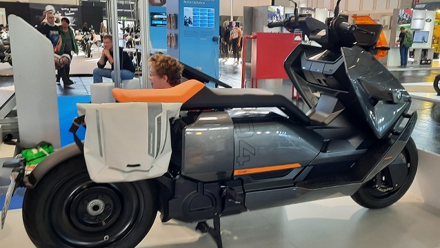 BMW Definition CE 04