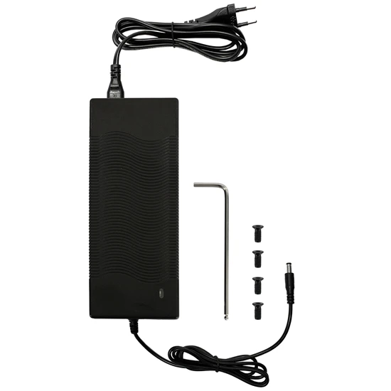 ECD City Explorer Pro Ladegerät und Ladekabel