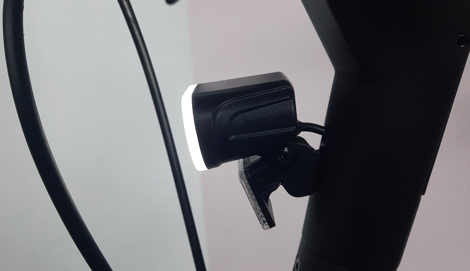 Navee ST3 Pro Licht und Kabel