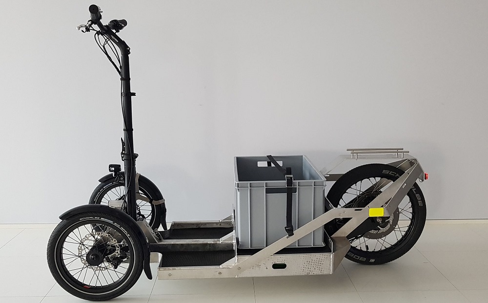 Der brandneue SurbX Elektro-Lastenroller