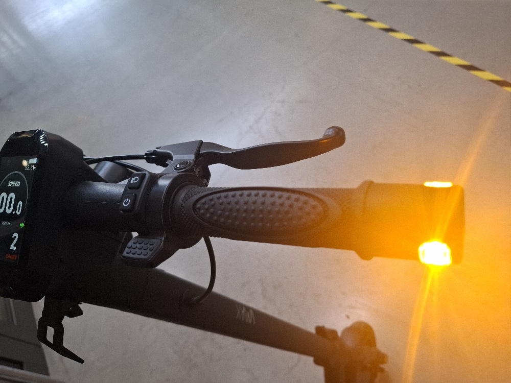 VMAX VX2 Gera und Hub mit Blinker vorne und hinten