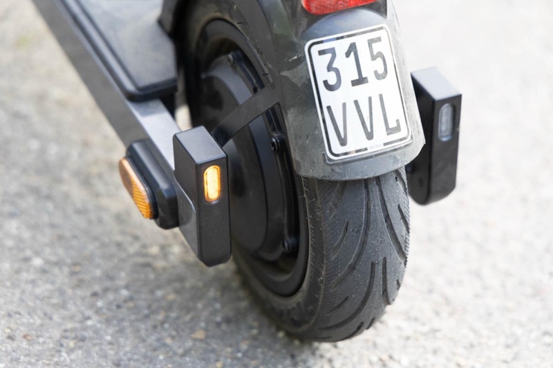 epowerfun epf-3 blinker hinten am hinterrad